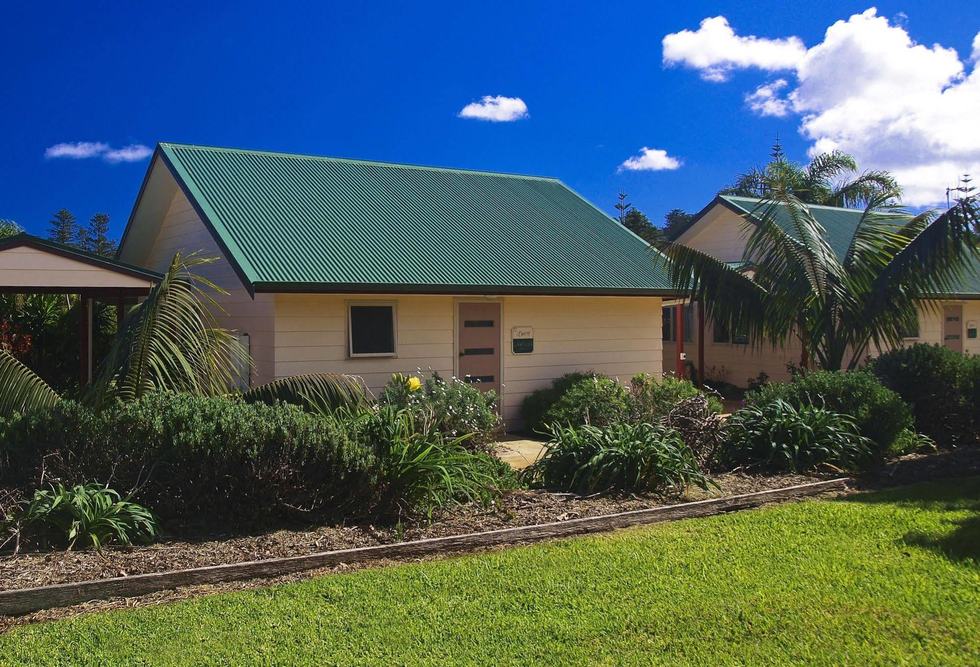 Poinciana Cottages Burnt Pine Eksteriør billede